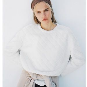 Zara faux fur sweatshirt